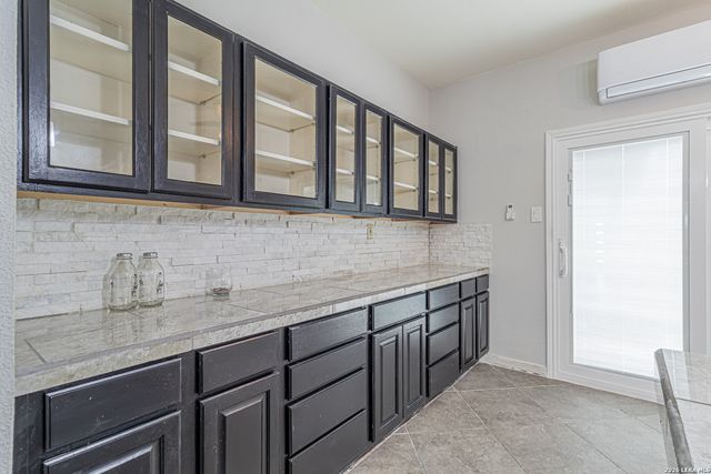 12232 Apricot, San Antonio, TX 78247