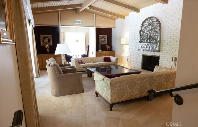 10781 Lindbrook, Los Angeles, CA 90024