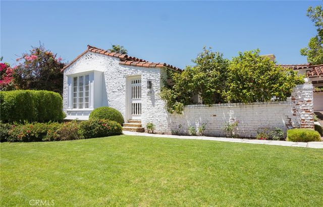 10781 Lindbrook, Los Angeles, CA 90024
