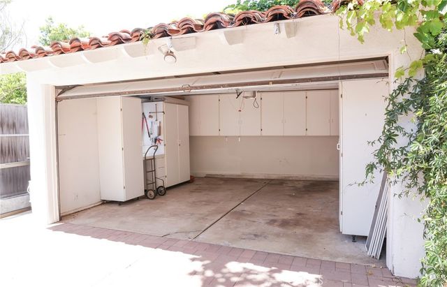10781 Lindbrook, Los Angeles, CA 90024