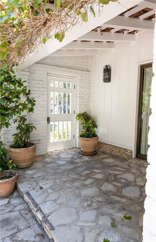 10781 Lindbrook, Los Angeles, CA 90024