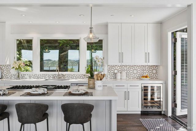 118 Spencer Ave, Sausalito, CA 94965