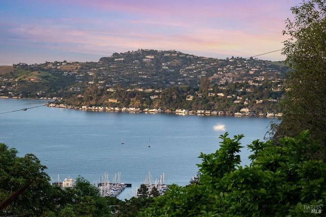 118 Spencer Ave, Sausalito, CA 94965