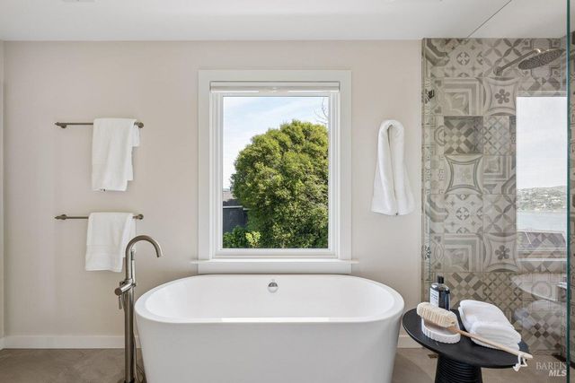 118 Spencer Ave, Sausalito, CA 94965