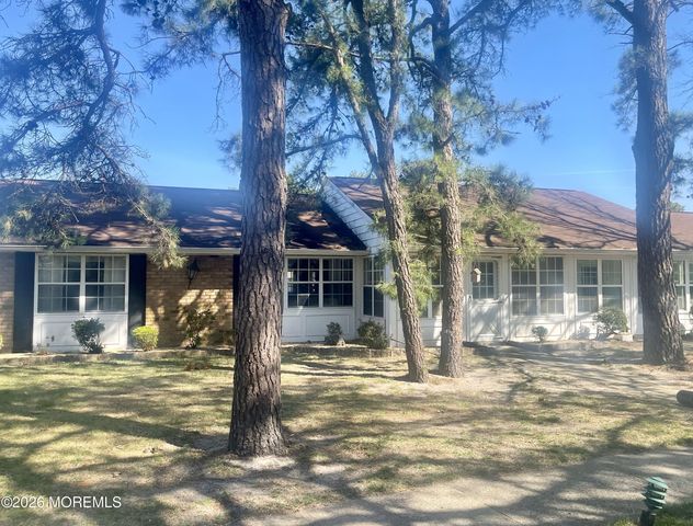 31A Edinburgh Lane A, Manchester, NJ 08759