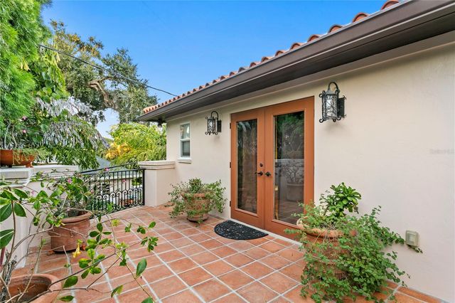 4803 W WOODMERE ROAD, Tampa, FL 33609