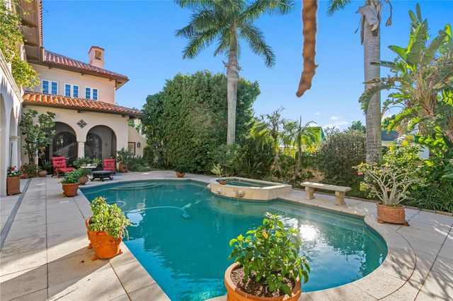 4803 W WOODMERE ROAD, Tampa, FL 33609