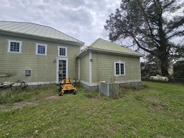 208 Ambassador Avenue, Moncks Corner, SC 29461
