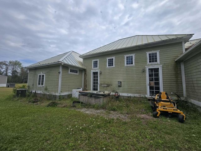 208 Ambassador Avenue, Moncks Corner, SC 29461