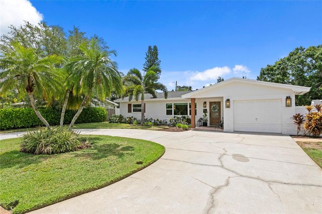 154 45TH AVENUE NE, St Petersburg, FL 33703