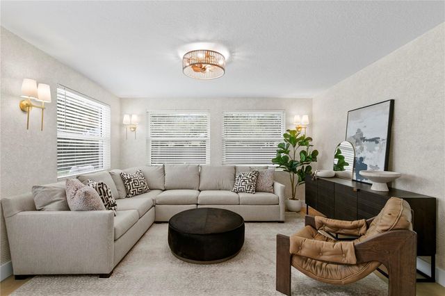 154 45TH AVENUE NE, St Petersburg, FL 33703
