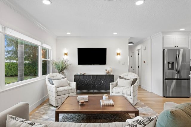 154 45TH AVENUE NE, St Petersburg, FL 33703