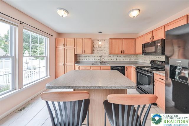 1703 Pinewind Drive, Alburtis Boro, PA 18011