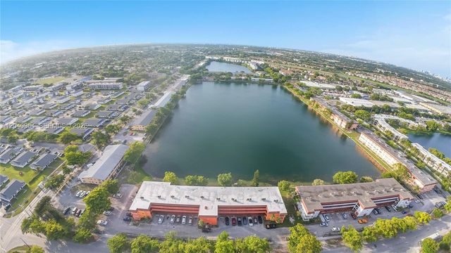 251 NE 187th St 830, Miami, FL 33179