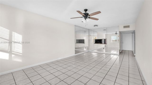 251 NE 187th St 830, Miami, FL 33179