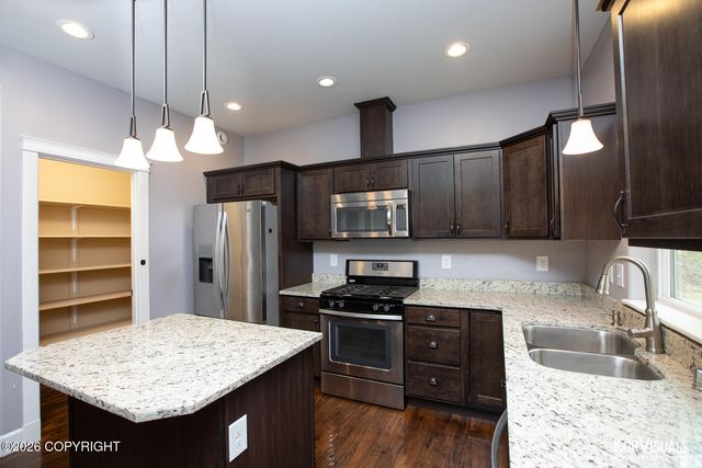 945 S Arza Circle, Palmer, AK 99645