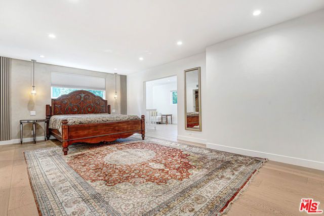 4611 Louise Avenue, Encino (los Angeles), CA 91316