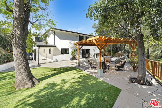 4611 Louise Avenue, Encino (los Angeles), CA 91316