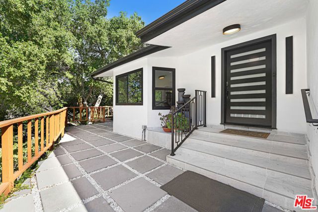 4611 Louise Avenue, Encino (los Angeles), CA 91316