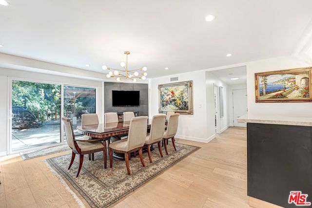 4611 Louise Avenue, Encino (los Angeles), CA 91316