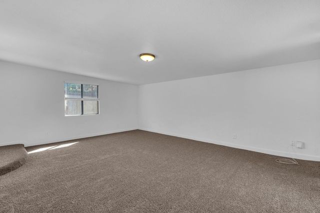 3924 E Farrin Ave, Fresno, CA 93726