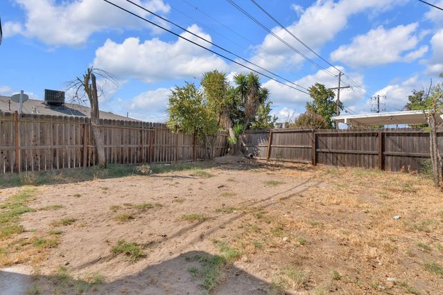 3924 E Farrin Ave, Fresno, CA 93726