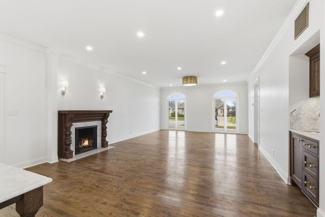 3350 E Fox Grape Street, Springfield, MO 65804