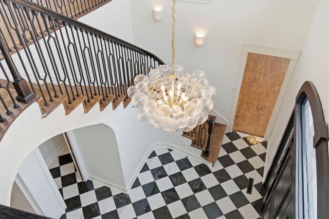 3350 E Fox Grape Street, Springfield, MO 65804