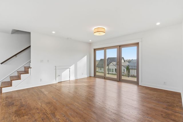 3350 E Fox Grape Street, Springfield, MO 65804