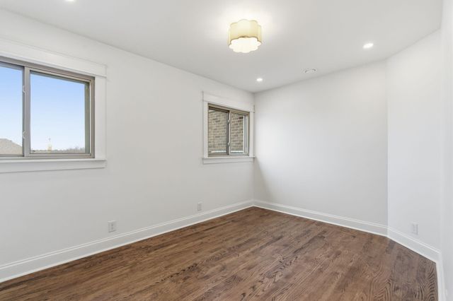 3350 E Fox Grape Street, Springfield, MO 65804