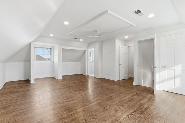 3350 E Fox Grape Street, Springfield, MO 65804