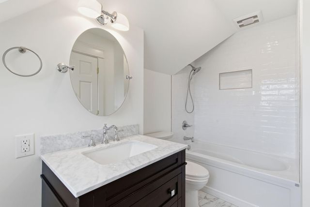 3350 E Fox Grape Street, Springfield, MO 65804