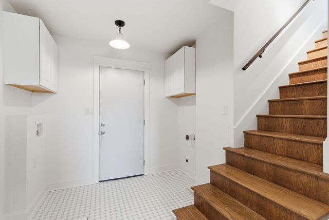 3350 E Fox Grape Street, Springfield, MO 65804