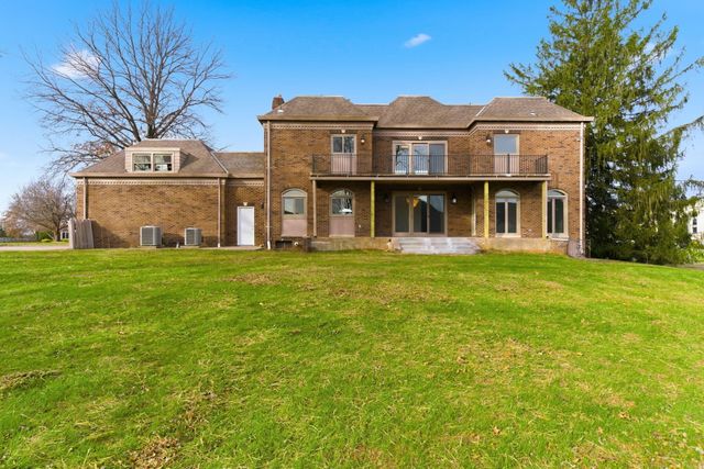 3350 E Fox Grape Street, Springfield, MO 65804