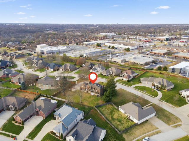 3350 E Fox Grape Street, Springfield, MO 65804