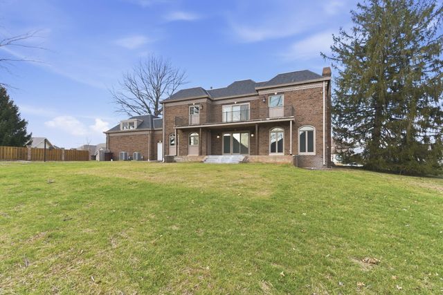 3350 E Fox Grape Street, Springfield, MO 65804