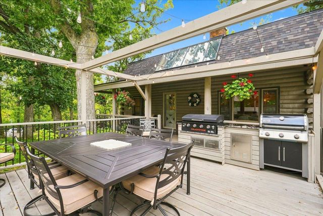 136 County Road E, Houlton, WI 54082