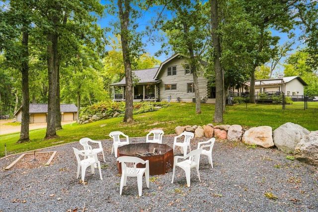 136 County Road E, Houlton, WI 54082