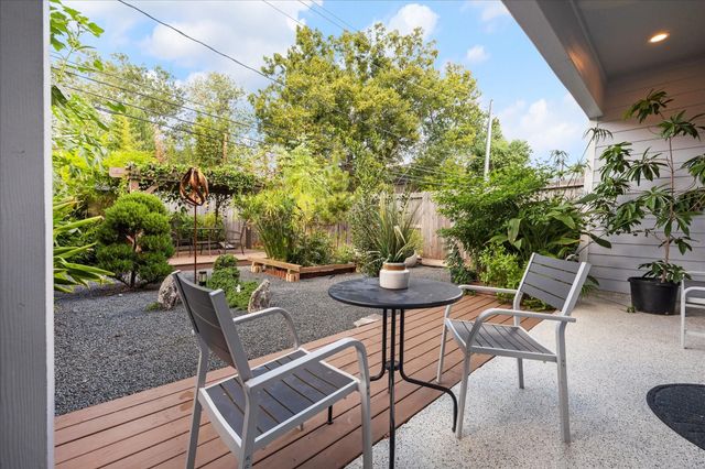 2430 Sheridan Street, Houston, TX 77030