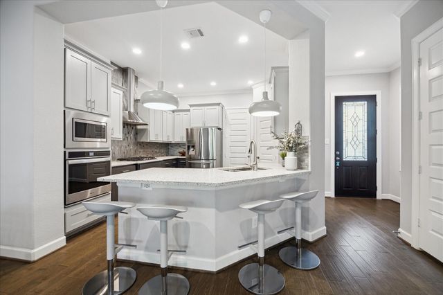 2430 Sheridan Street, Houston, TX 77030