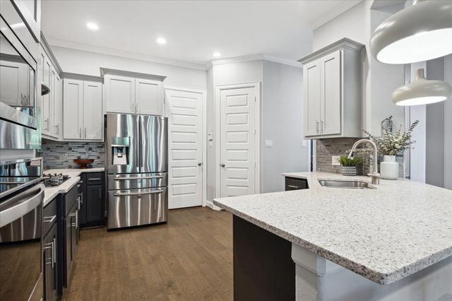 2430 Sheridan Street, Houston, TX 77030
