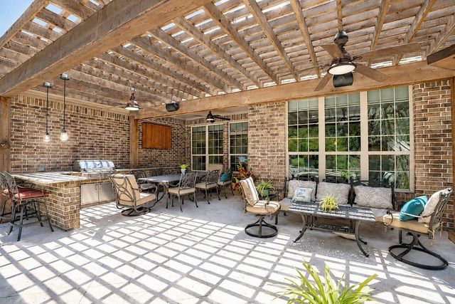 864 Willow Winds Street, Allen, TX 75013