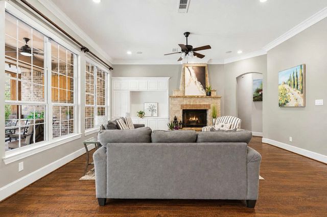 864 Willow Winds Street, Allen, TX 75013