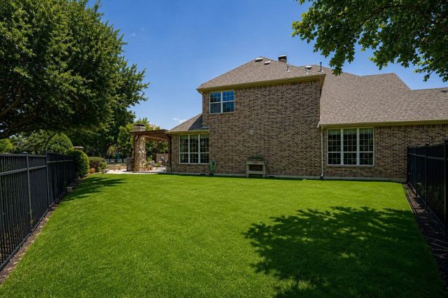 864 Willow Winds Street, Allen, TX 75013