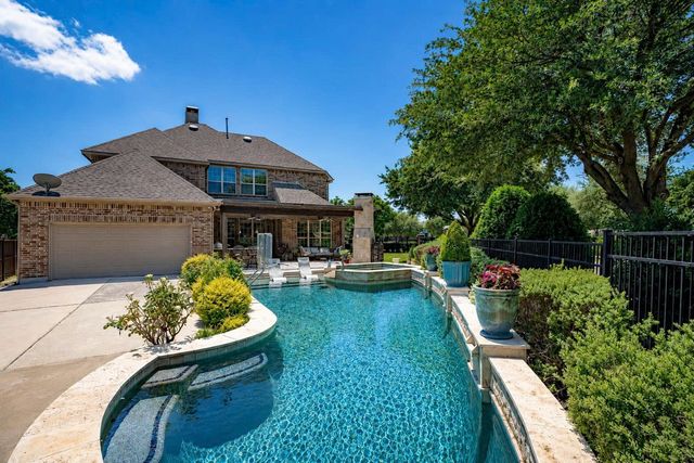 864 Willow Winds Street, Allen, TX 75013