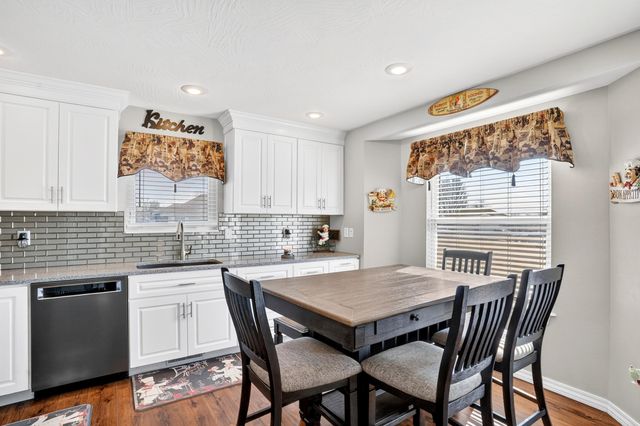 700 W Osage Street, Clever, MO 65631