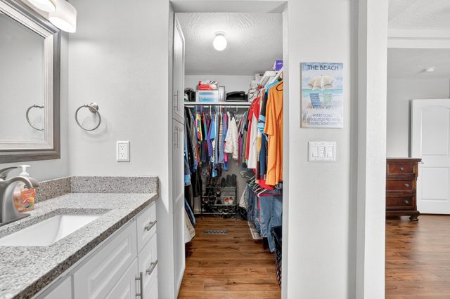 700 W Osage Street, Clever, MO 65631