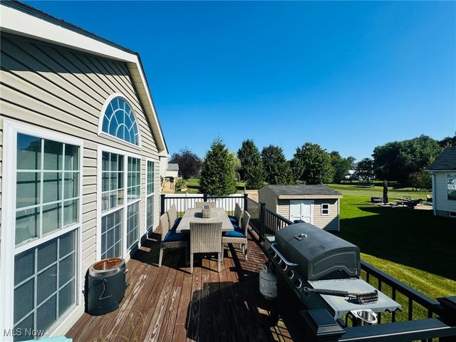 5205 Fairington Avenue, Copley, OH 44321