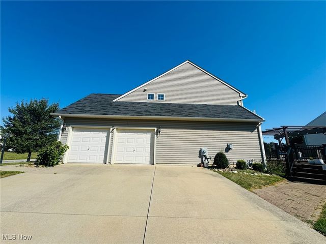 5205 Fairington Avenue, Copley, OH 44321