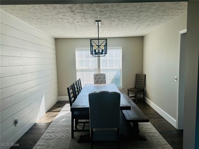 5205 Fairington Avenue, Copley, OH 44321